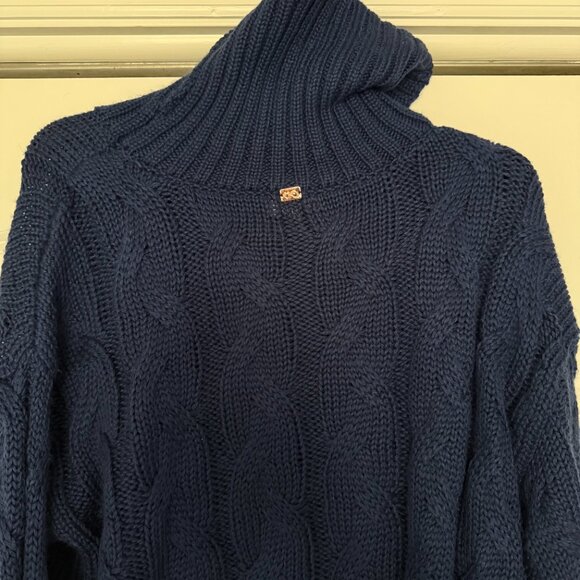 For Love and Lemons Turtleneck - Picture 2 of 6